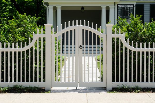 Cost of Fence Gate Adjustment in Breckenridge