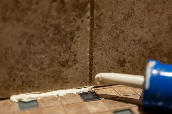 Cost of Shower Caulk Replacement in Breckenridge